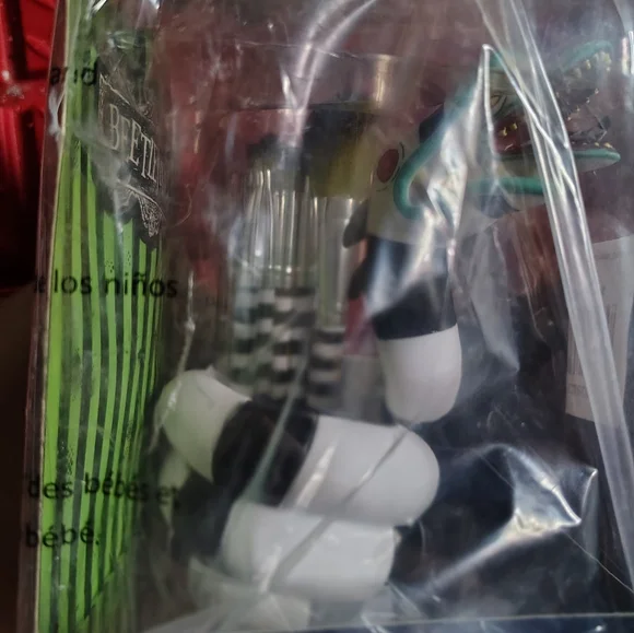 Beetlejuice Loungefly Bundle Backpack And Brush Set Collectable display picture 3